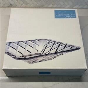 Mikasa Celebrations Diamond Sparkle Crystal Glass Platter Bowl